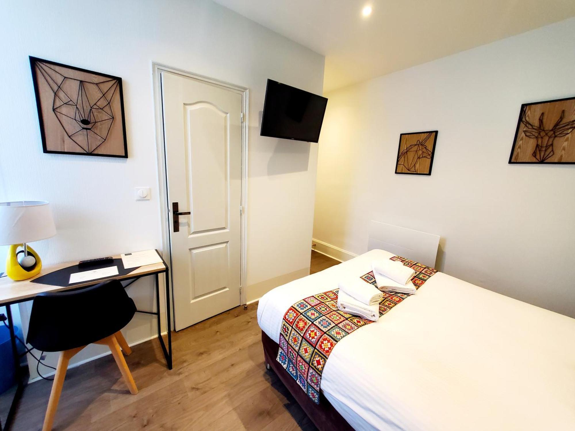 Logis Belle Etoile Hotel