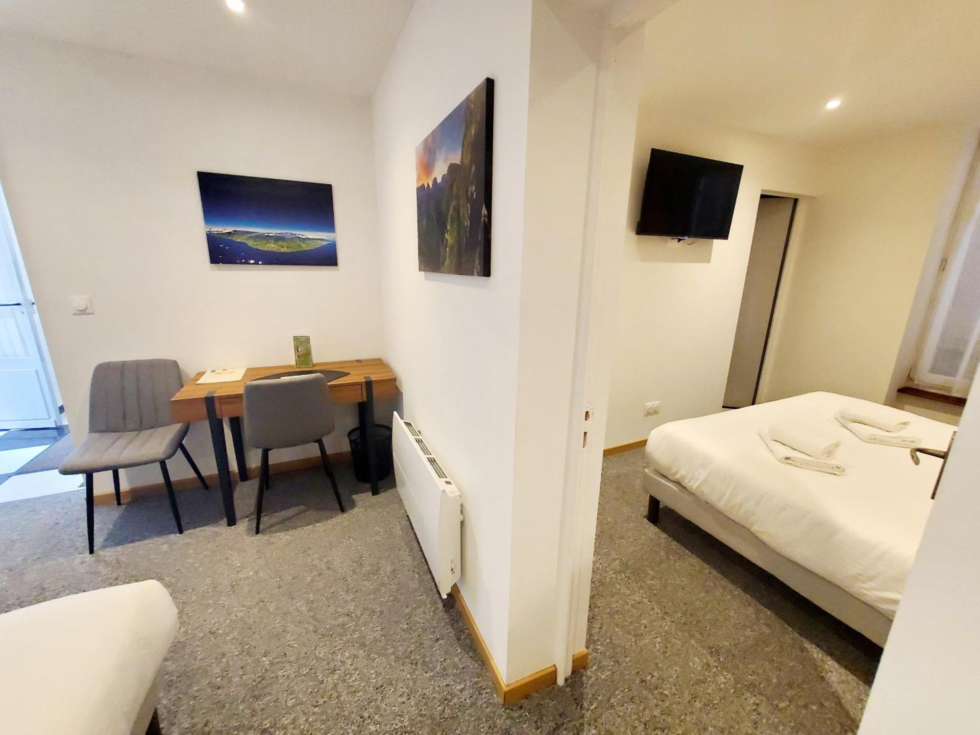 Hotel Logis Belle Etoile 2*