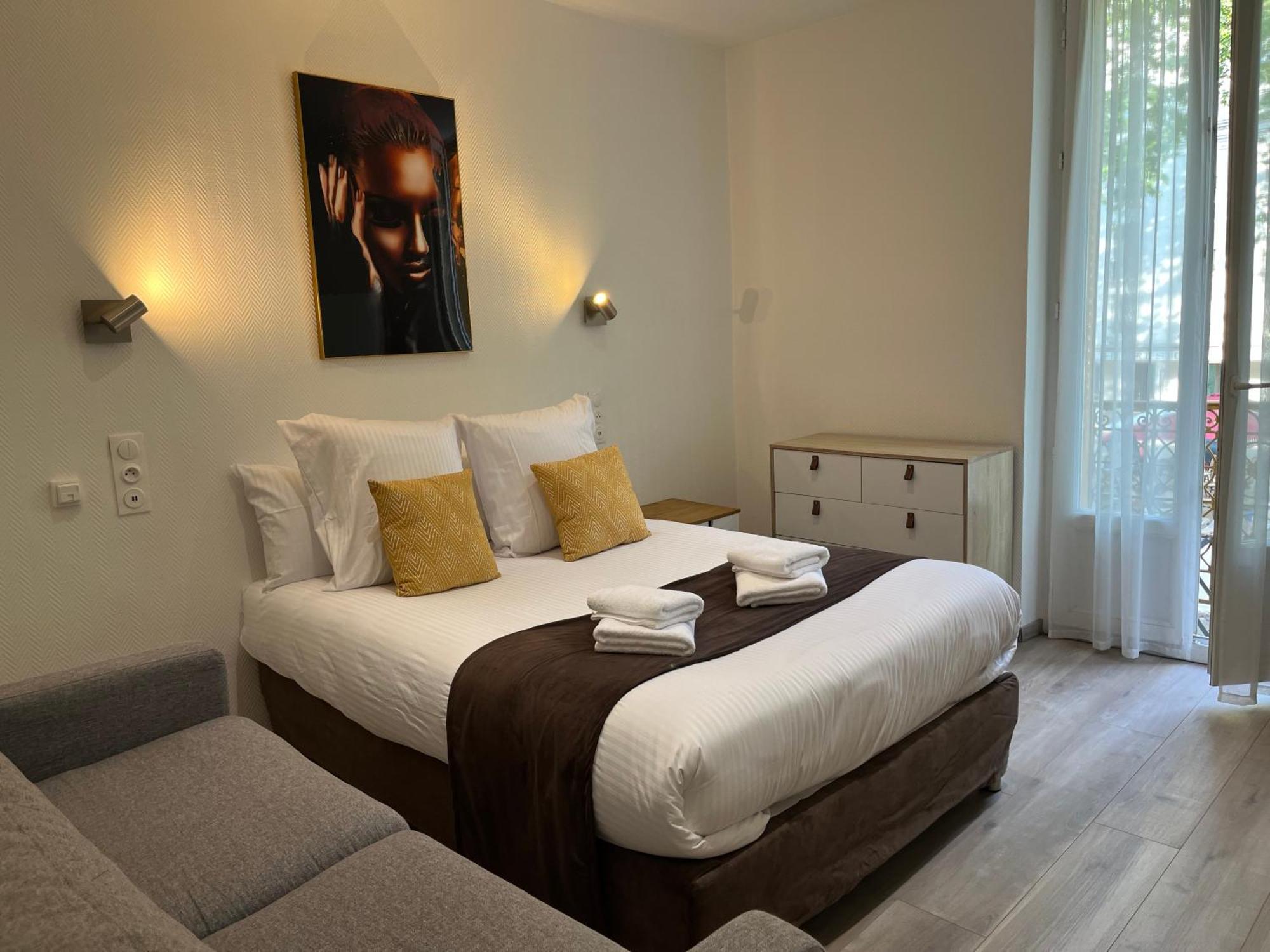 Logis Belle Etoile 2*